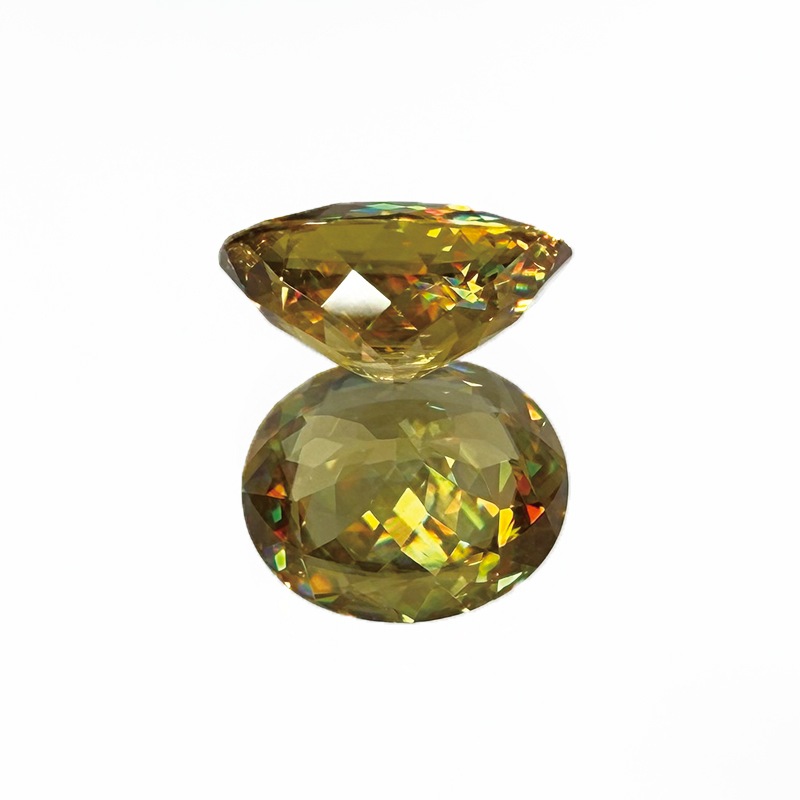 10009576：スフェーン OV 7.8×6.8mm 1.88ct