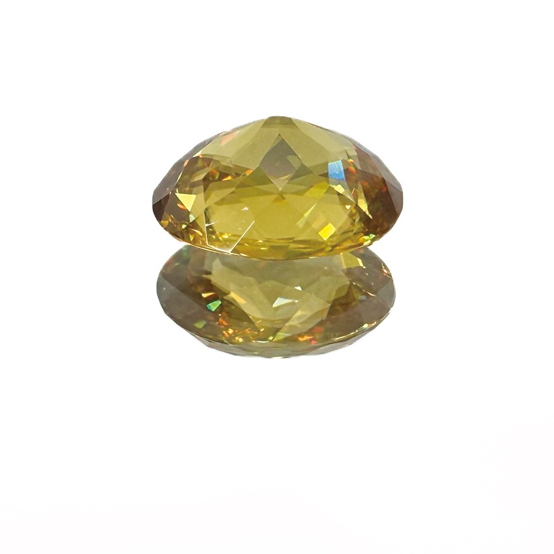 10009576：スフェーン OV 7.8×6.8mm 1.88ct