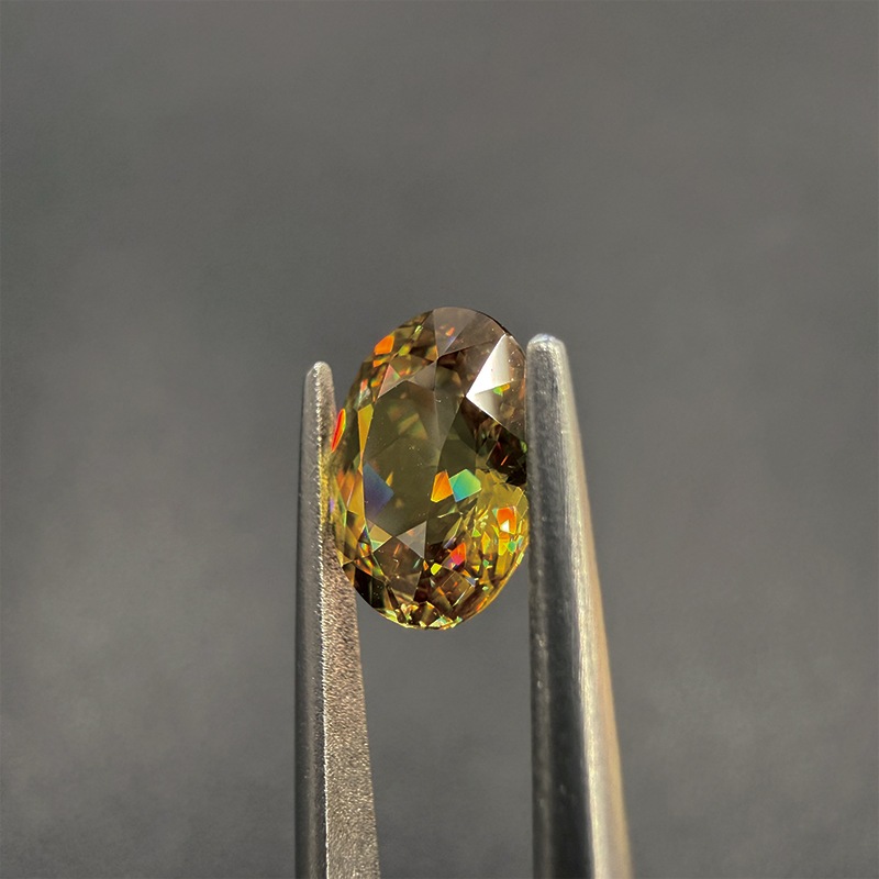 10009576：スフェーン OV 7.8×6.8mm 1.88ct