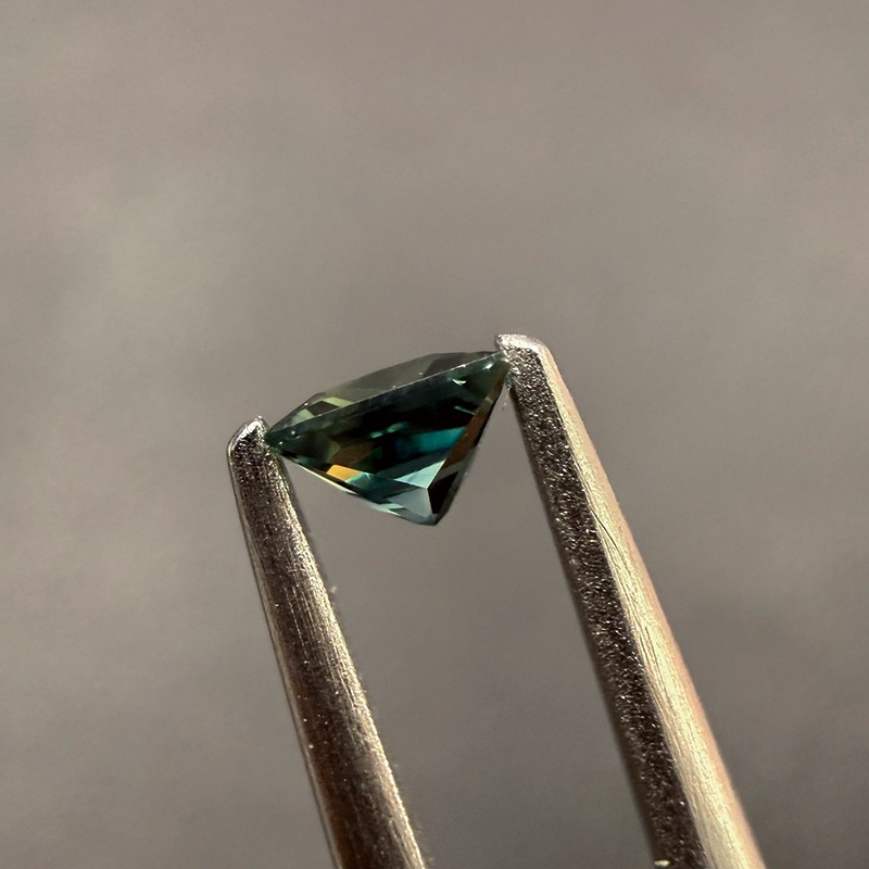 448：ティールサファイア　PRI　3.7ｍｍ　0.31ct