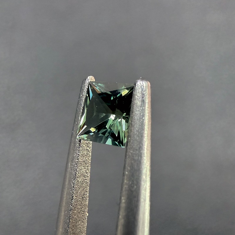 448：ティールサファイア　PRI　3.7ｍｍ　0.31ct