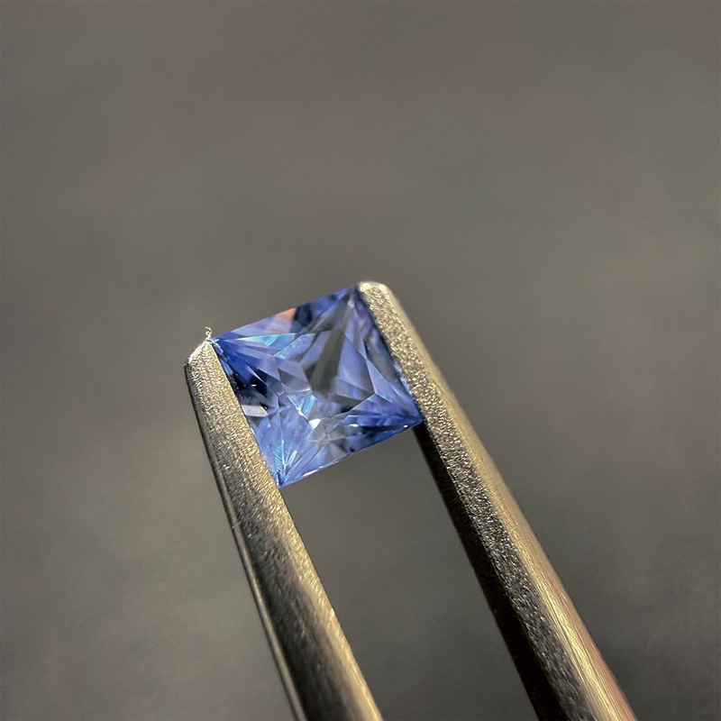 138：ブルーサファイア　PRI　3.7ｍｍ　0.32ct