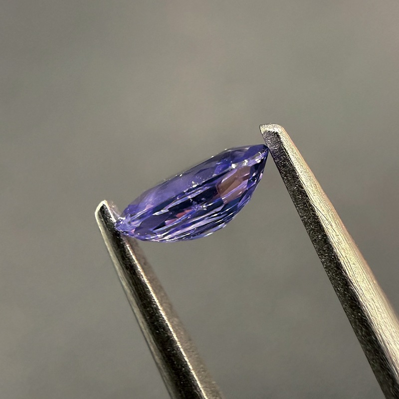 476：ファンシーカラーサファイア　OV　5.9×4.1ｍｍ　0.52ct