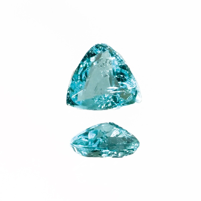 10009059：パライバトルマリン　TRI　2.8×2.7ｍｍ　0.07ct