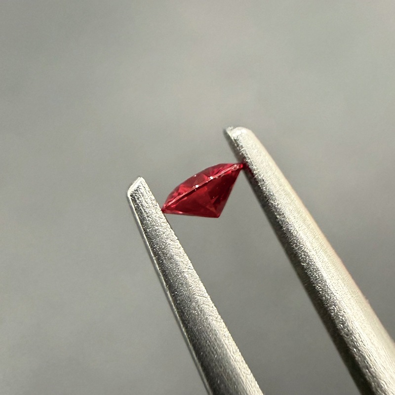 10008130:ルビー RD 2.9mm 0.09ct