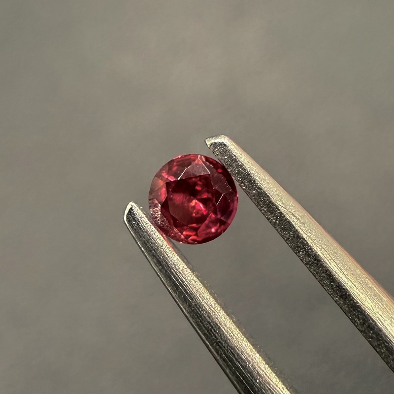 10008130:ルビー RD 2.9mm 0.09ct