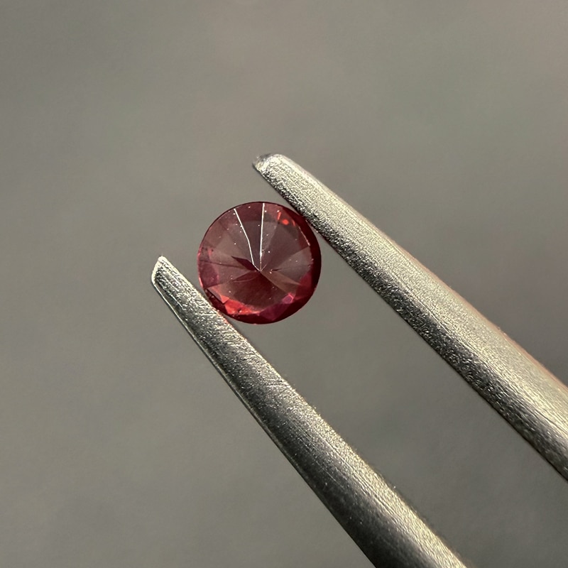 10008130:ルビー RD 2.9mm 0.09ct