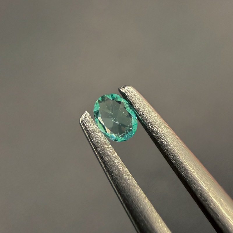 10002375：非加熱パライバトルマリン(ブラジル産)　2.7×2.1ｍｍｍ　0.05ct(AIGS付き)