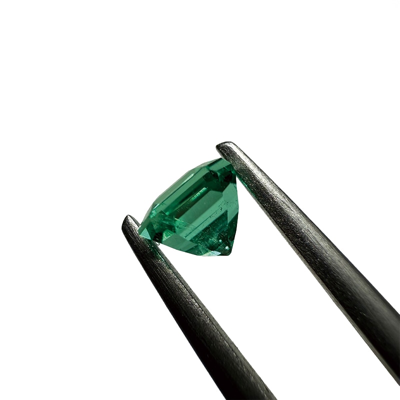 エメラルド　 EM 4.7×4.4ｍｍ 0.49ct