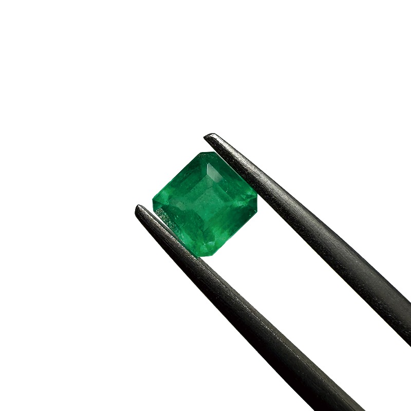 494：エメラルド　EM 5.3×5.0ｍｍ 0.60ct