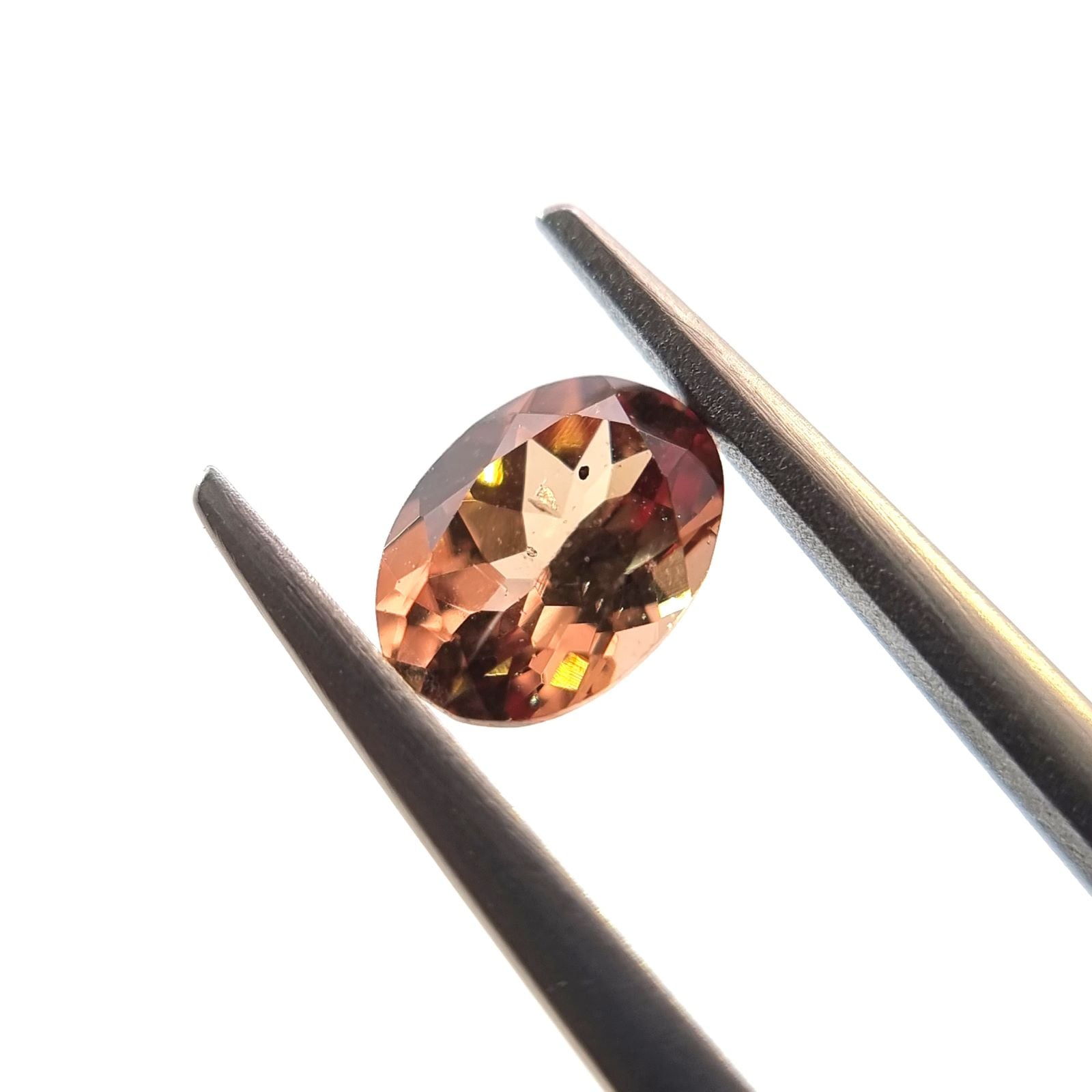 10001519：ガーネット　OV 6.8×5.1ｍｍ 0.96ct