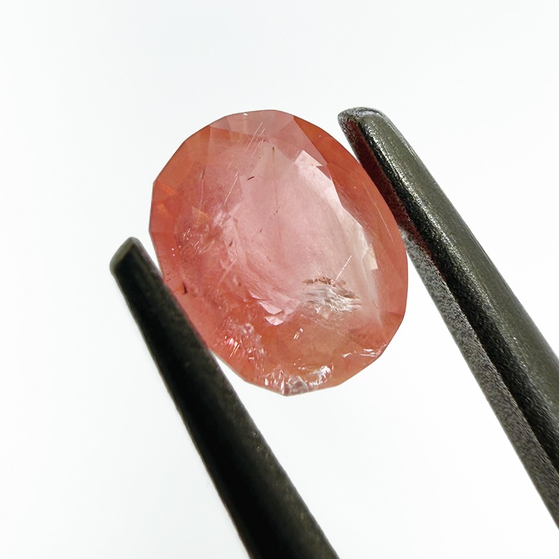 10009163:ピンクユークレース 5.4×4.4mm 0.446ct 日独ソーティング付き