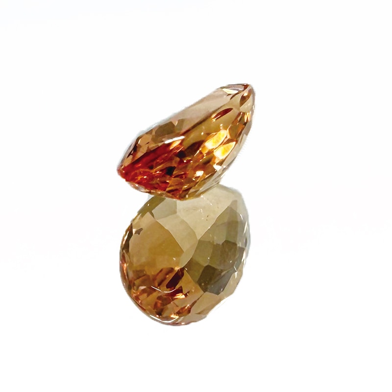 10008711:インペリアルトパーズ OV 8.2×5.3mm 1.30ct