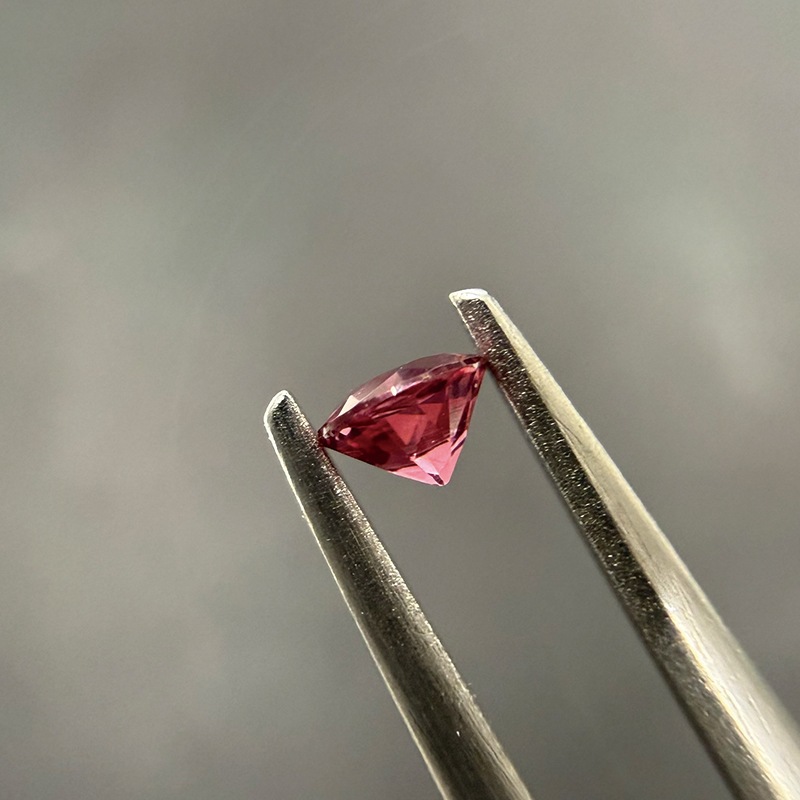 10000434：スピネル　RD　3.4ｍｍ　0.17ct