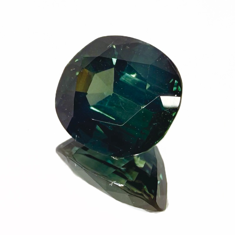 10009673：サファイア 9.6×8.5mm 3.78ct