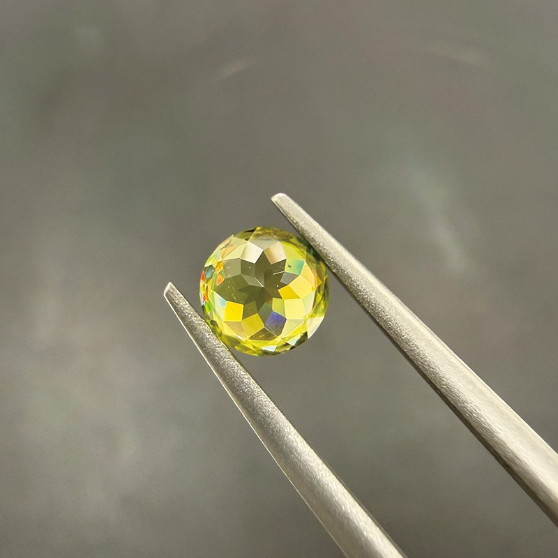 462：スフェーン　RD　6.1ｍｍ　1.05ct