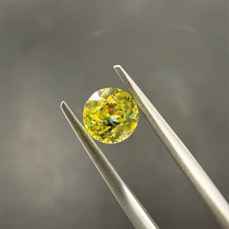 462：スフェーン　RD　6.1ｍｍ　1.05ct