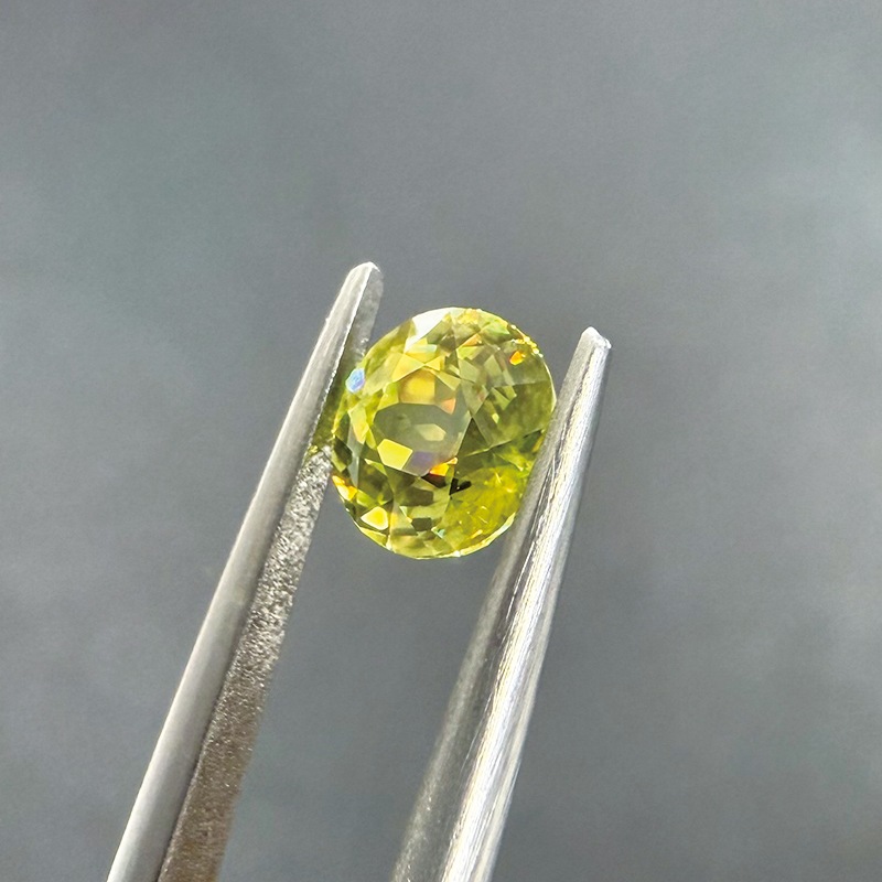 462：スフェーン　RD　6.1ｍｍ　1.05ct