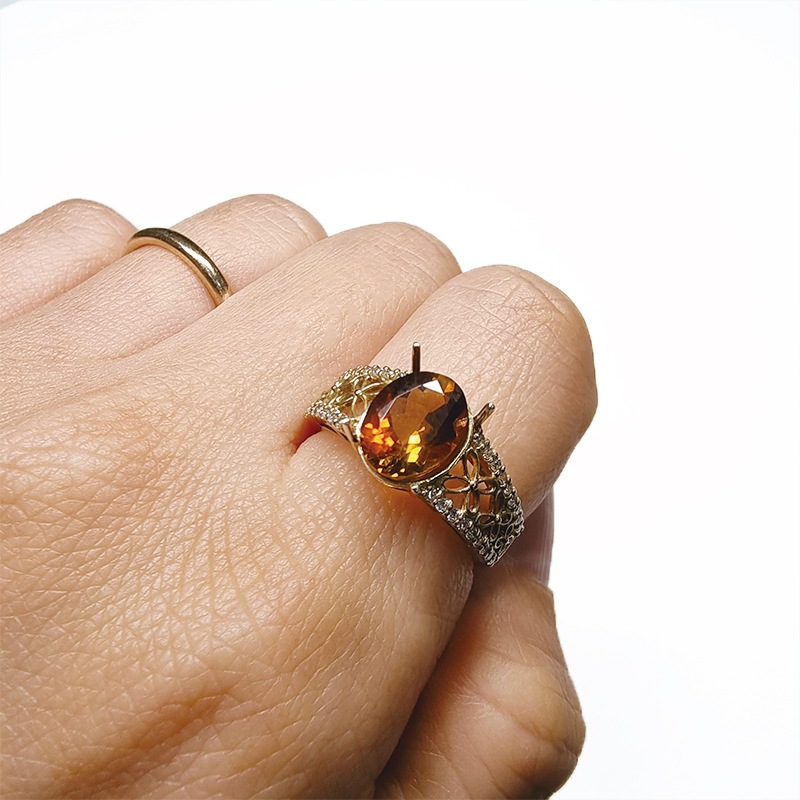 トルマリン　OV　9.0mm × 6.9mm　1.80ct