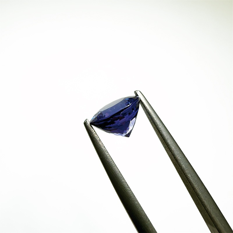 10008436：タンザナイト RD 7.4mm 1.76ct