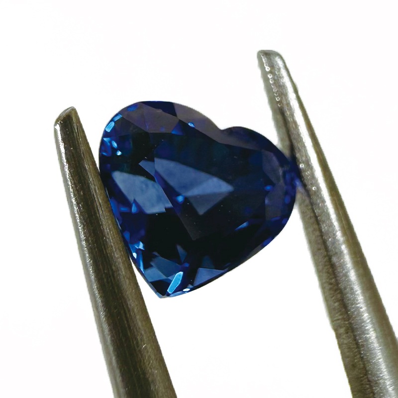 10008114：コーンフラワーサファイア 6.4×5.8mm 1.33ct　AIGS鑑別書付き