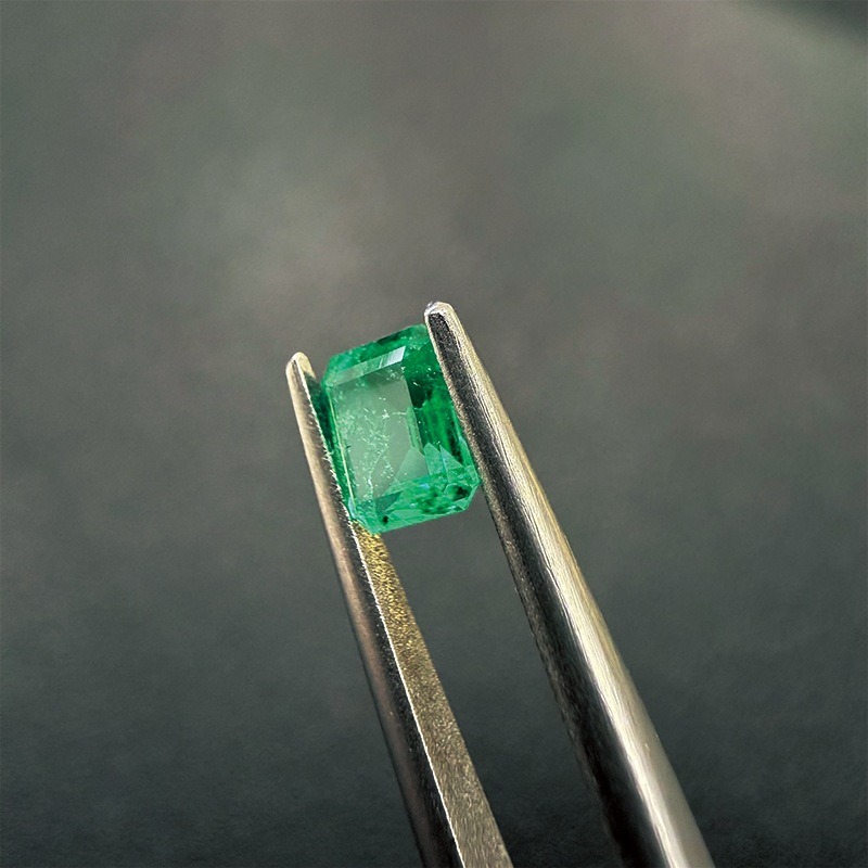 163：エメラルド　EM　5.5×4.7ｍｍ　0.48ct