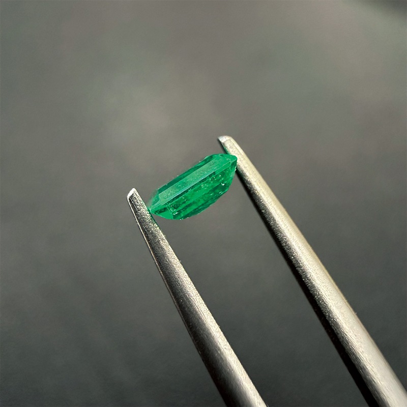 163：エメラルド　EM　5.5×4.7ｍｍ　0.48ct