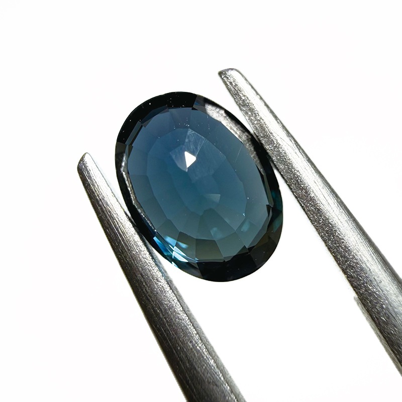 10009772：サファイア 7.0×5.1mm 1.17ct
