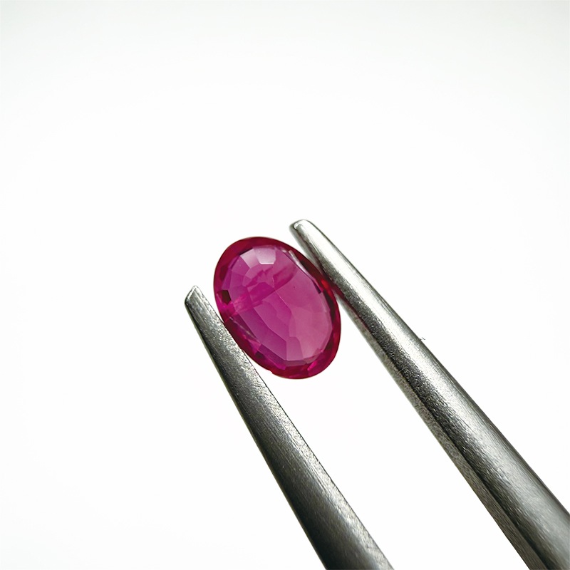 483：ルビー　OV　5.5×3.8ｍｍ　0.44ct
