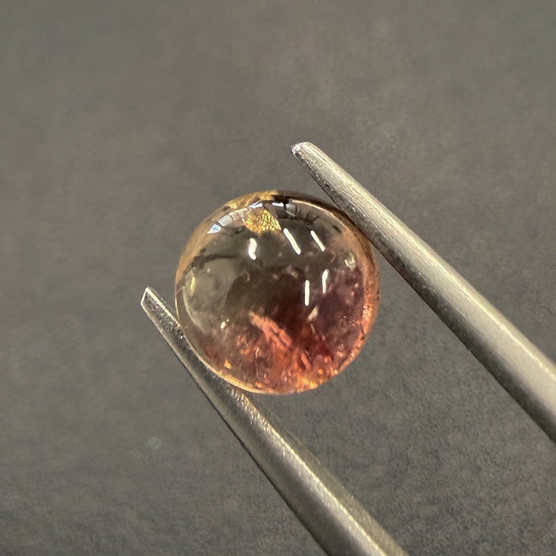 10000938：トルマリン　RDカボション　7.1ｍｍ　1.79ct