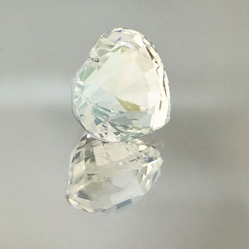 10009834：ラブラドライト 7.3×6.9mm 1.62ct