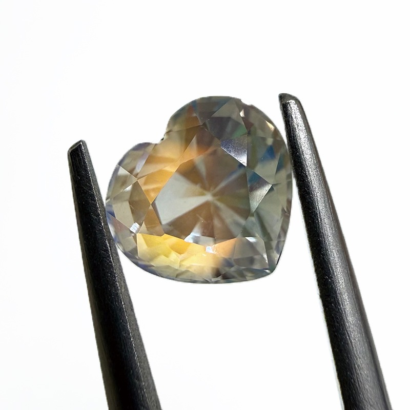 10009834：ラブラドライト 7.3×6.9mm 1.62ct