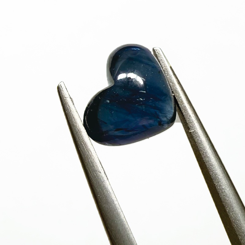 10009773：サファイア HTカボション 8.1×9.8mm 3.39ct