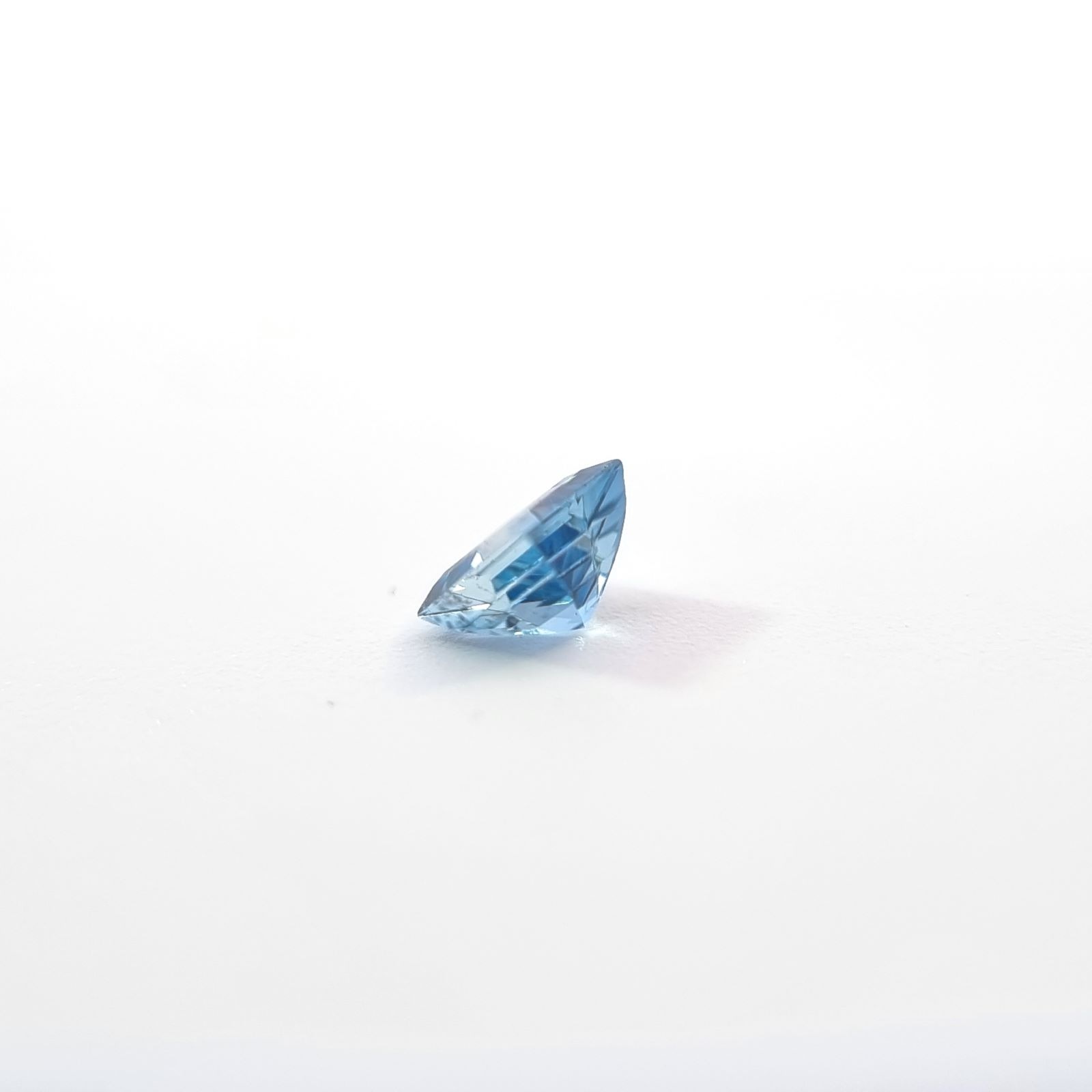 アクアマリン　SQ 3.5ｍｍ 0.21ct