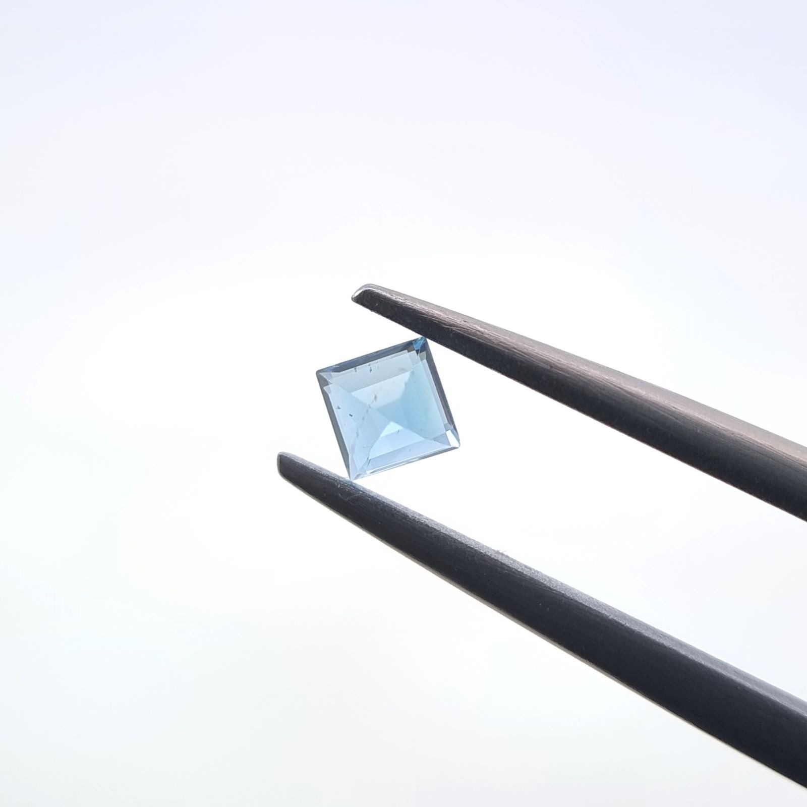 アクアマリン　SQ 3.5ｍｍ 0.21ct