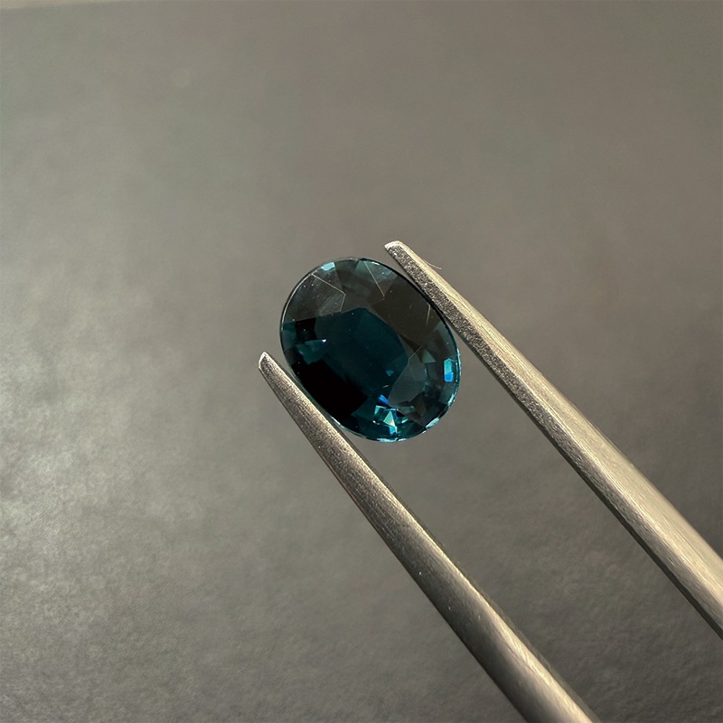 10008680：インディゴライトトルマリン(日独ソ)OV8.05×6.26ｍｍ1.141ct