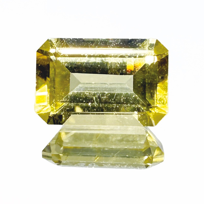 10009799：カナリートルマリン　日独ソーティング付き　　EM　6.06×4.01ｍｍ　0.574ct　