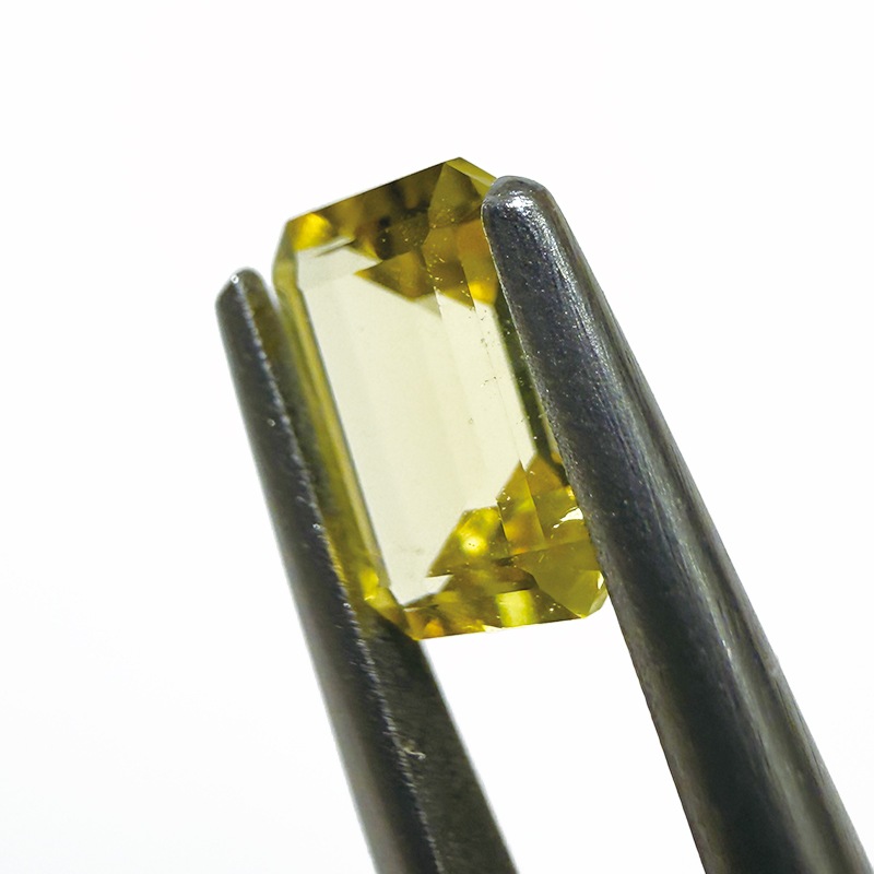 10009799：カナリートルマリン　日独ソーティング付き　　EM　6.06×4.01ｍｍ　0.574ct　