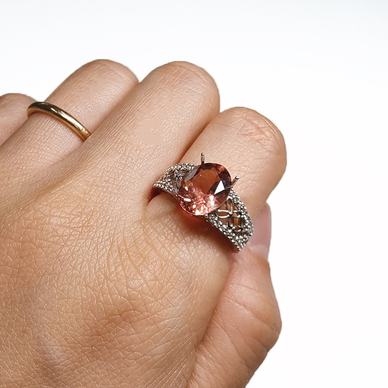 トルマリン　OV　10mm×8mm　2.69ct