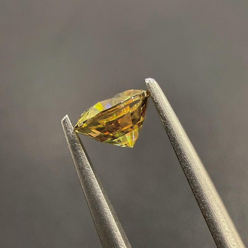 463:スフェーンRD6.1mm 1.00ct