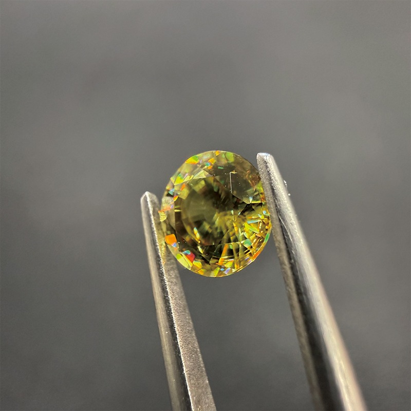 463:スフェーンRD6.1mm 1.00ct