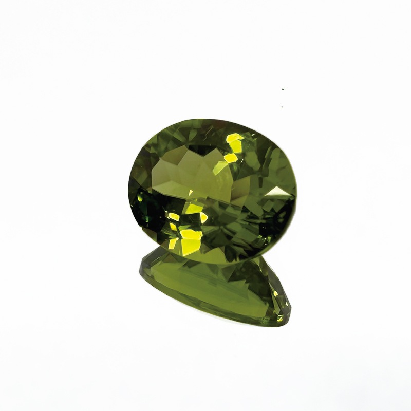 10009017：ペリドットOV10.0×8.0ｍｍ2.85ct