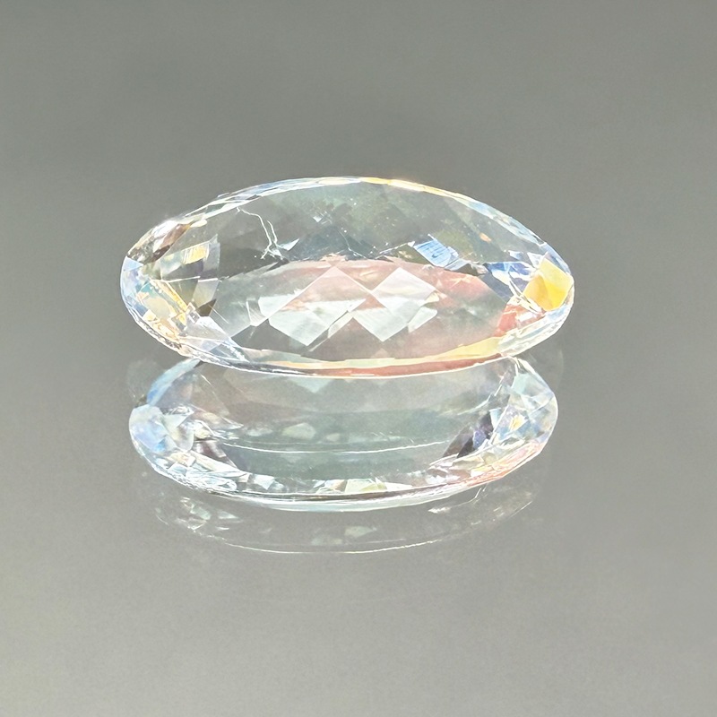 10009855：ラブラドライト　OV　11.1×7.3ｍｍ　1.97ct