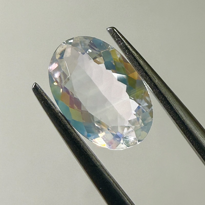 10009855：ラブラドライト　OV　11.1×7.3ｍｍ　1.97ct