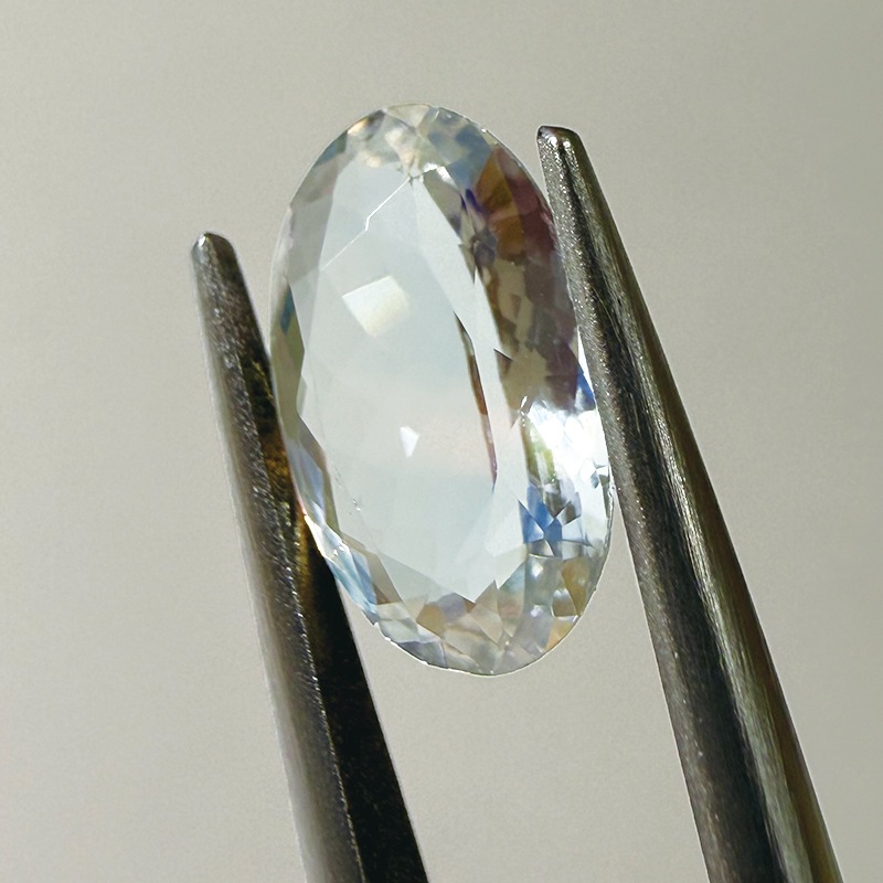 10009855：ラブラドライト　OV　11.1×7.3ｍｍ　1.97ct