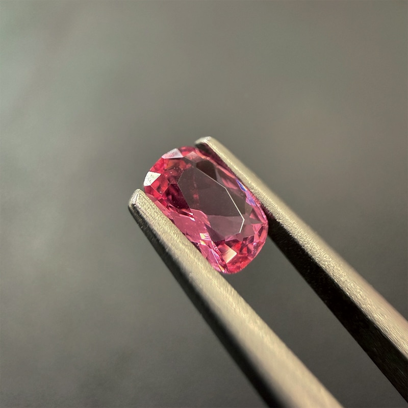 10006656:スピネル CU 5.9×4mm 0.47ct