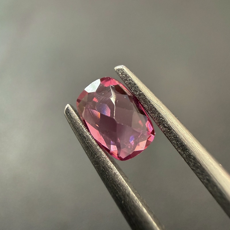 10006656:スピネル CU 5.9×4mm 0.47ct