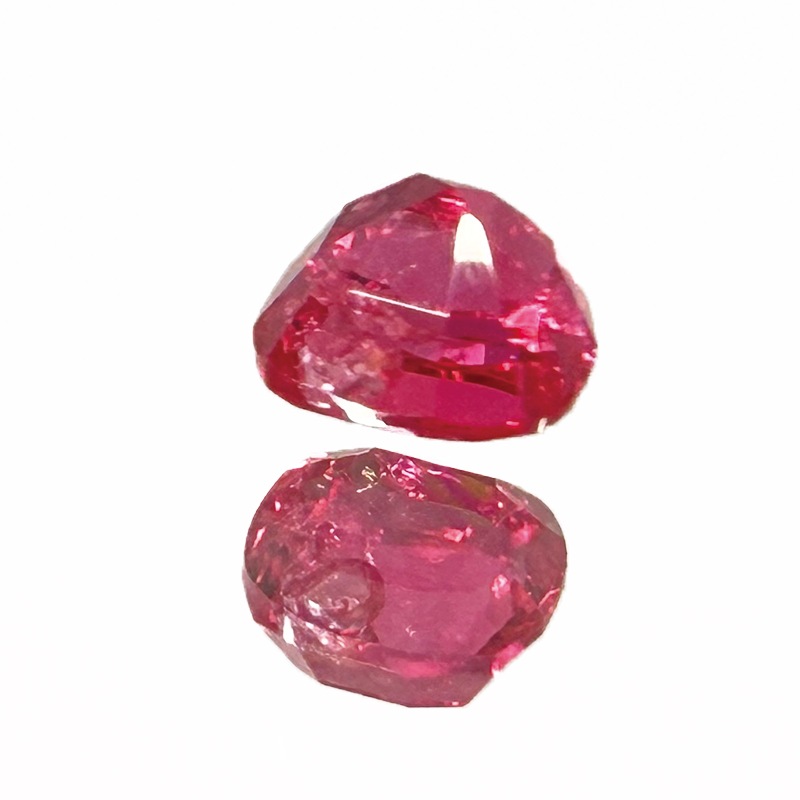 10001596：スピネル　3.4×3.1ｍｍ　0.22ct