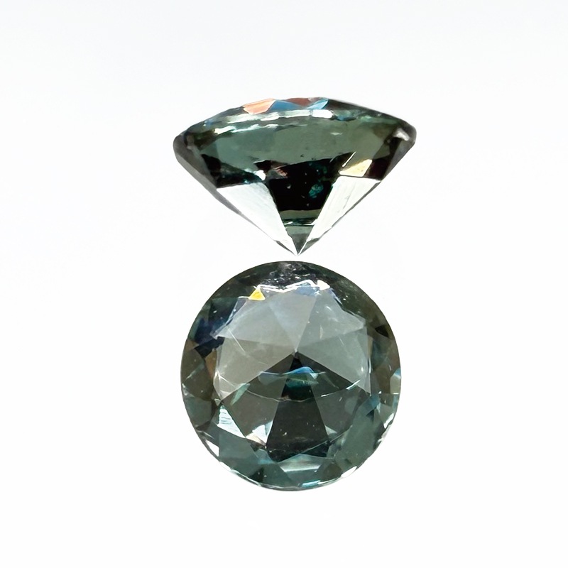 10009779：アレキサンドライト RD 3.18×3.21mm 0.138ct