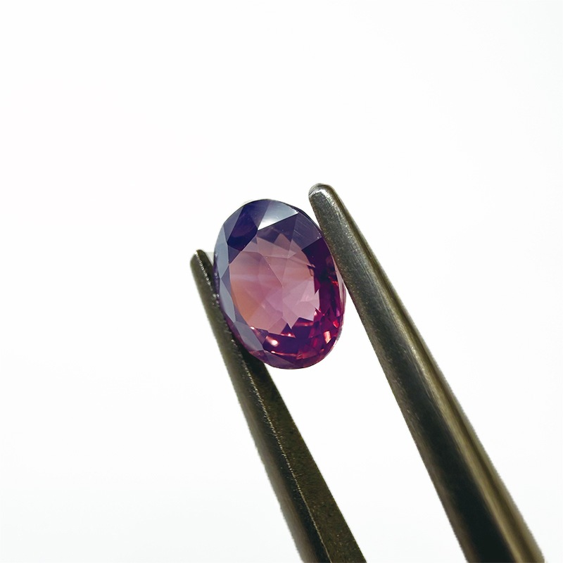 10009040：サファイア OV6.0×5.1mm 0.89ct